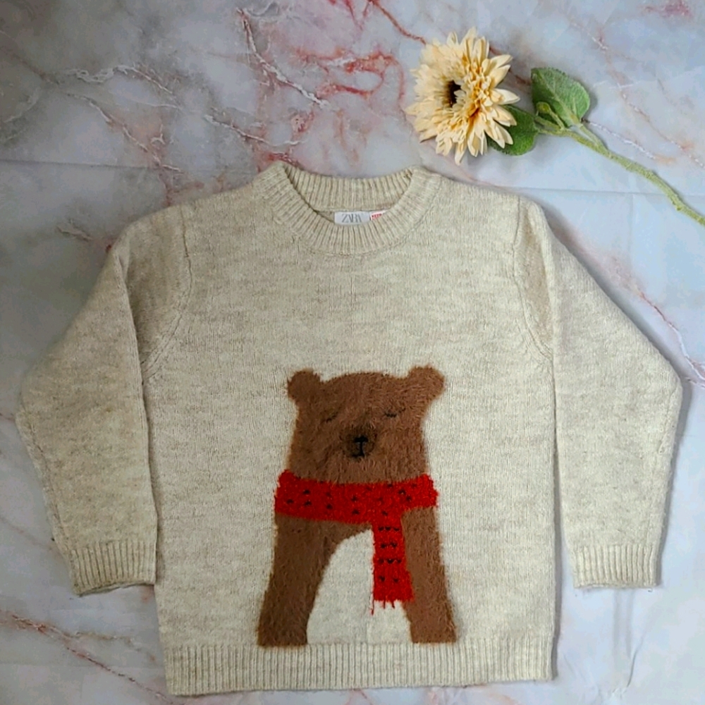 Kids knitted jamper size 4-5y.